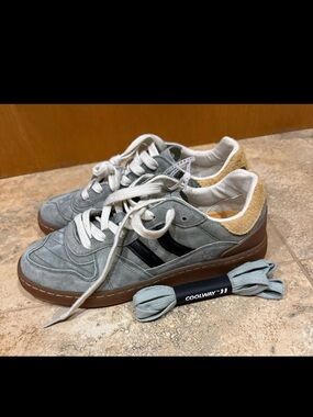 Mens Coolway Suede Sneakers with Black Stripes and Tan Heel Accent sz 8